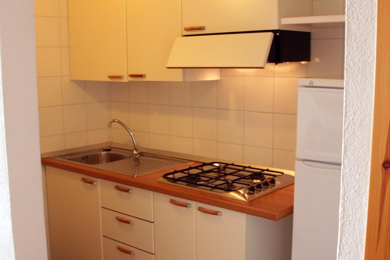 Residence Portolaconia Appartamenti Cannigione Zimmer foto